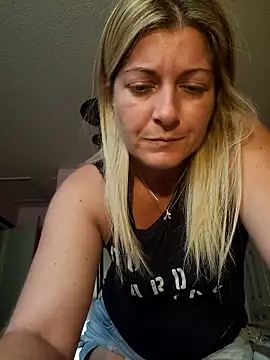 Chat +18 de NikkiBlisss ao vivo