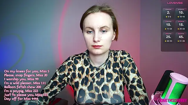KinkyMissCherry Chat XXX live