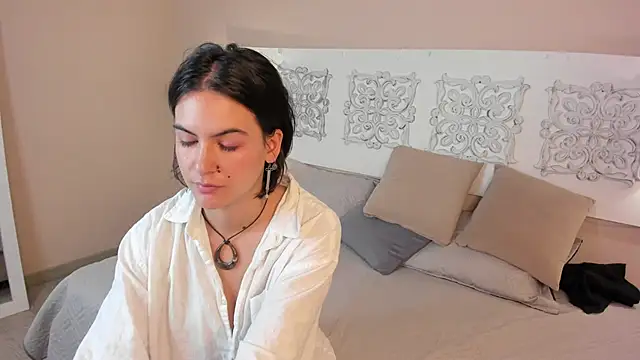 freyaa__1's Live XXX Chat