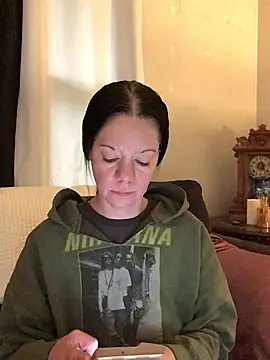 SidneyRaee's Webcam Show