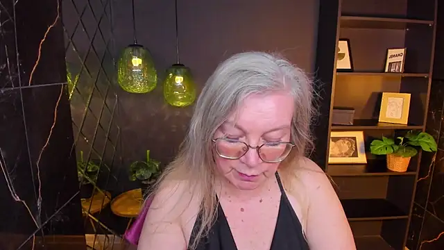 NataliMellow – Kamerová šou