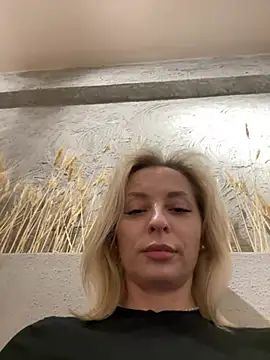 VikaBunny1 live XXX chat