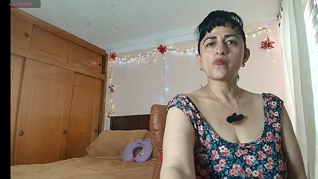 ISABEEL_SOFIA01's Live XXX Chat