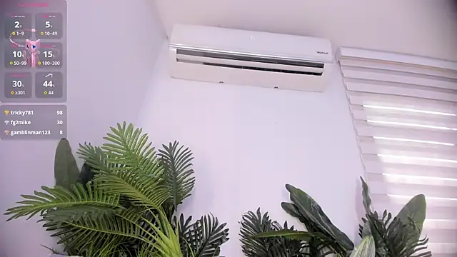 stephanymonroe: απευθείας συνομιλία ΧΧΧ