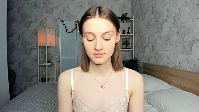 LianneBynon Pertunjukan Webcam