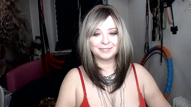 MISSwithDOLLS Live XXX Chat