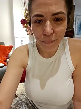 Ellie-Elizabeth Live XXX Chat