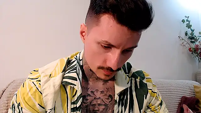 Chat XXX ao vivo de tyago_doll
