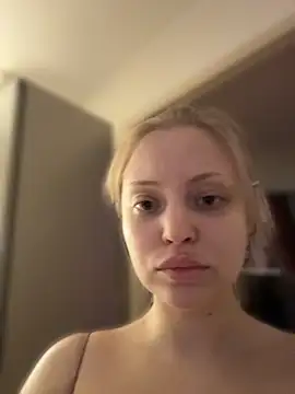 Chat XXX en directo de MollyHilton