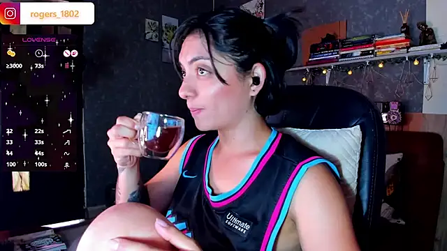 isaa_dl Live XXX Chat
