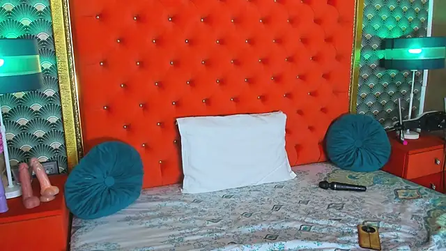 VallerieJones – Naživo XXX chat