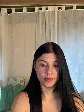 Estefani_32 Live XXX-Chat