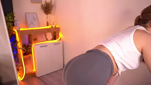 Miabreeze's Live XXX Chat