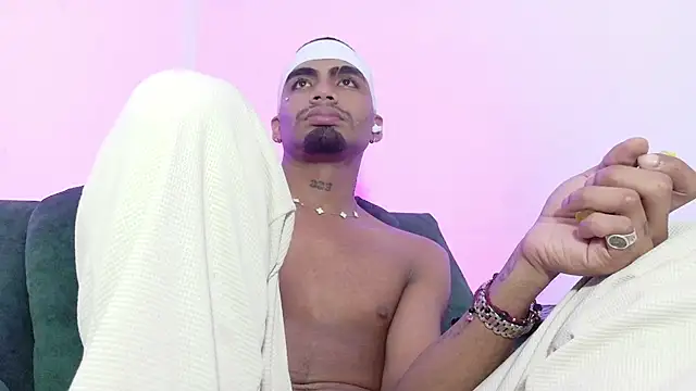 Rpoolrboy Chat XXX live