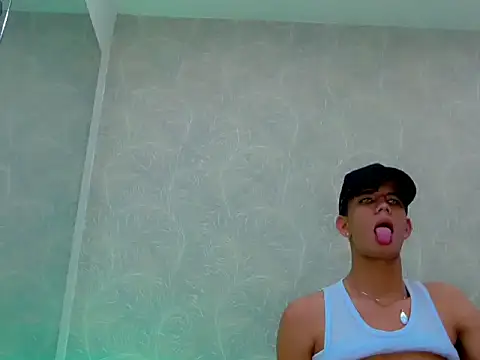 عرض كام santiago_twink