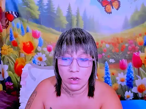 indianroxy 现场XXX聊天