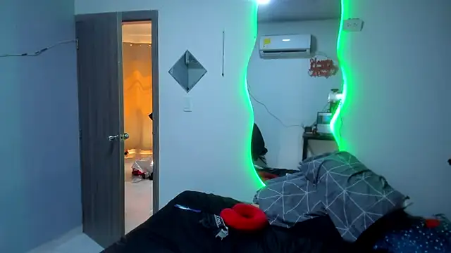 Онлайн чат XXX Kris_Khalifa69