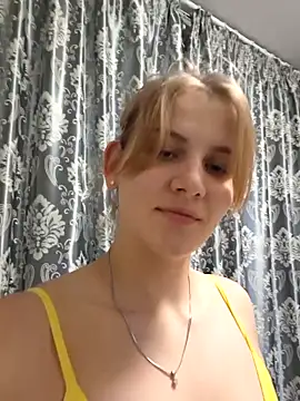 mooniekiss' Live XXX Chat