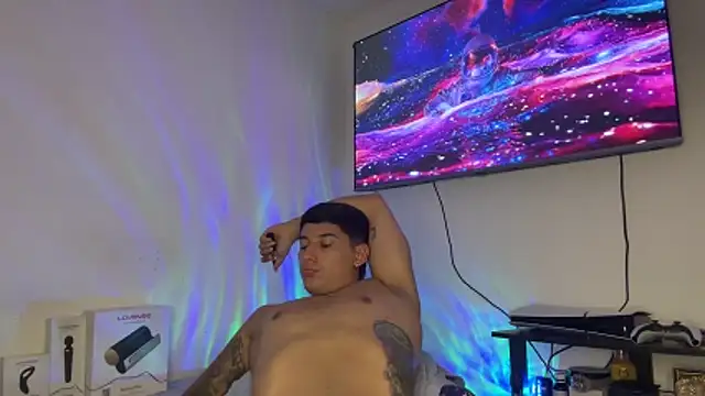 SexxxySquirterStev777 Webcamshow