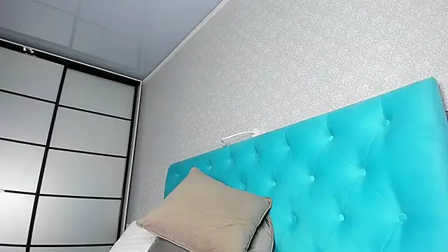CrazyWomen Live XXX-chat