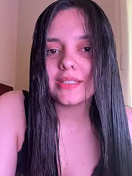 candicewest_ Adlı Modelin Canlı XXX Sohbeti
