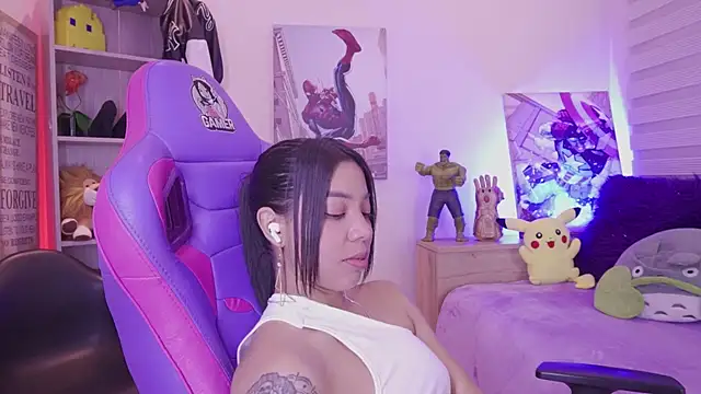 Онлайн чат XXX madelyn_rose_
