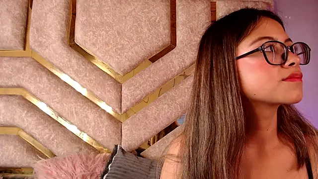 Anittarousen Live XXX chat