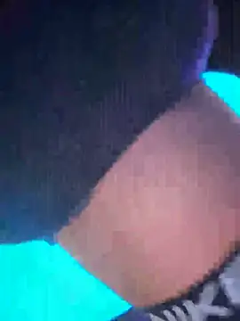 XXX chat uživo modela F3ckd0lllucy