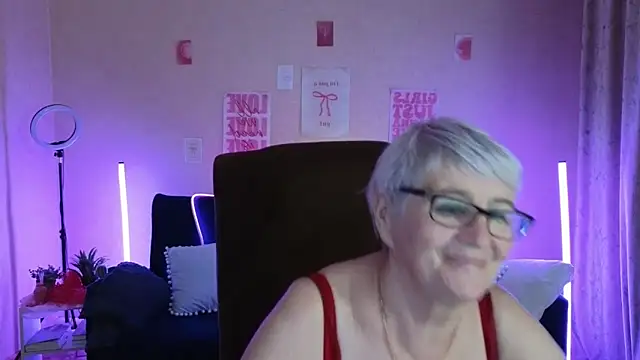 Chat XXX ao vivo de Sandra_Snowflake
