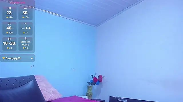 kaylaMinov_'s Webcam Show