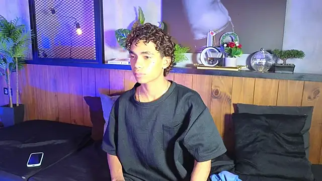 AlanCutee's Webcam Show