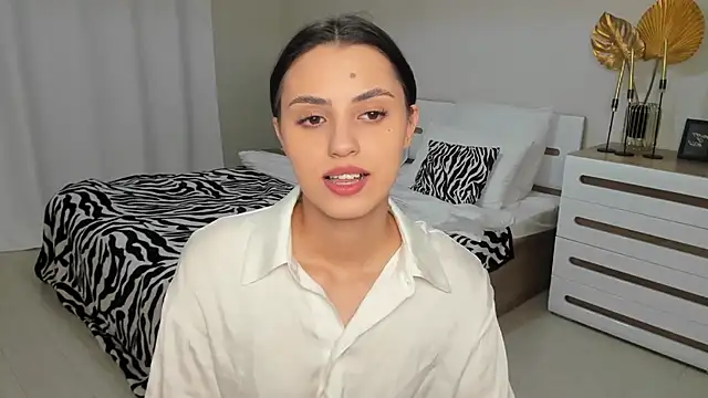 Jasmine_Stewart 라이브 XXX 채팅