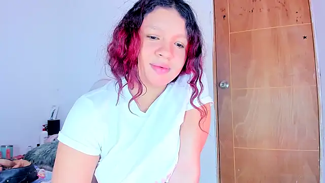 Chat XXX ao vivo de Emily_Coper18