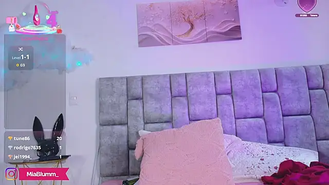 MiiaBlumm_ live XXX chat