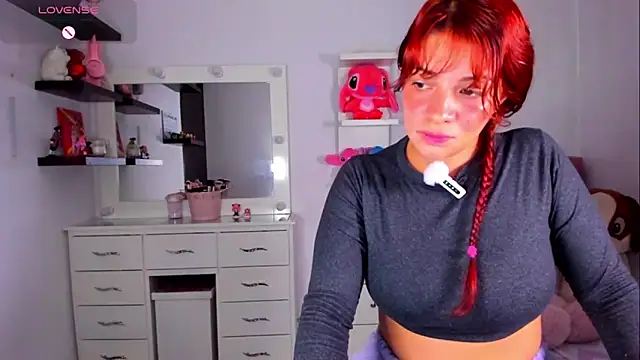 Vannessa__Shy's Live XXX Chat