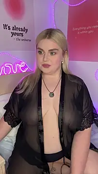 April_Vancee's Live XXX Chat