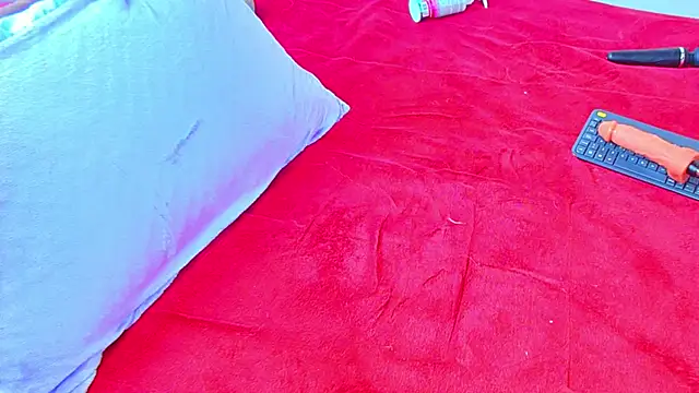 Anniecute__ Adlı Modelin Canlı XXX Sohbeti