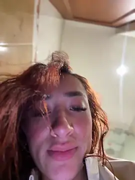 Chat +18 de ariiel_ ao vivo