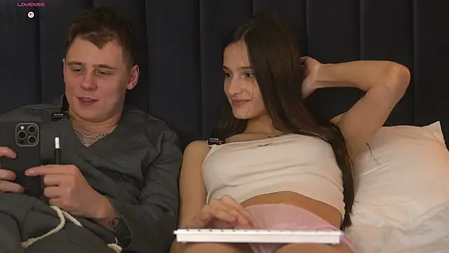 areuinme Live XXX-Chat