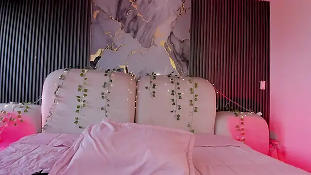 CarolineFyre 现场XXX聊天