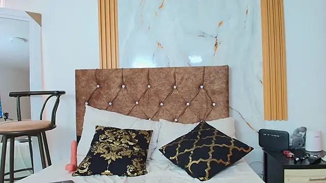scarlet_fox75 现场XXX聊天
