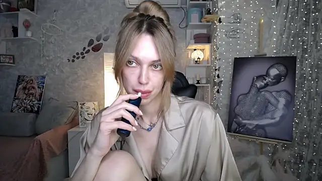 NickyAdamidi's Live XXX Chat