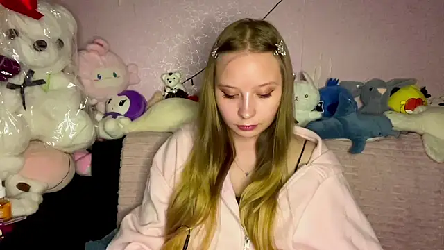 MertieVandusen Webcam Show