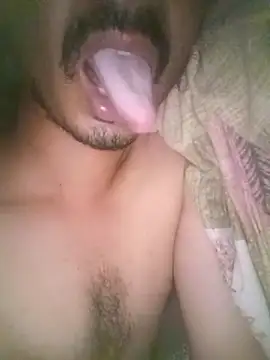 dreamtoungelick69 élő XXX-chatje