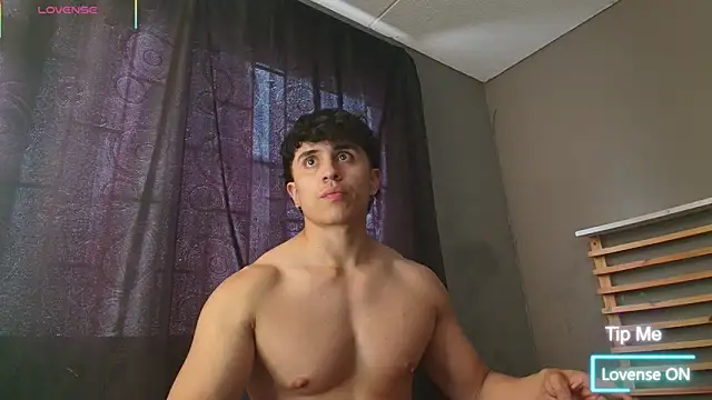 PaulEvens' Live XXX Chat