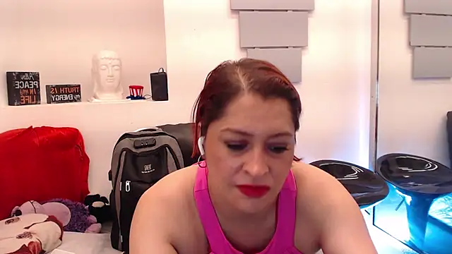 Chat +18 de eva_twiss ao vivo