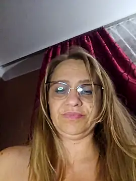 Show modela BLONDKICIA1 na web-kameri