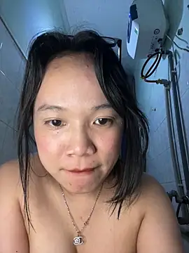 Leeeeiun Live XXX chat