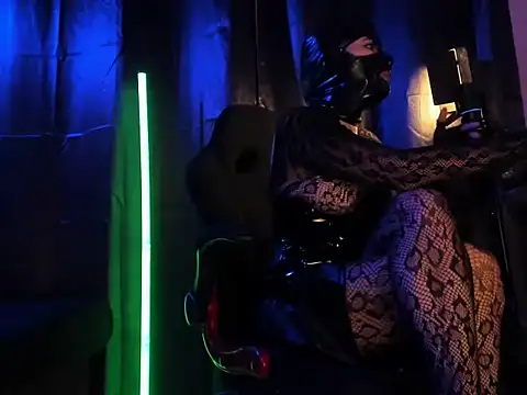 LadyIvanna 现场XXX聊天