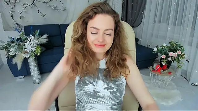 MiracleCurly Adlı Modelin Canlı XXX Sohbeti